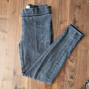 Madewell - The Anywhere Jean
